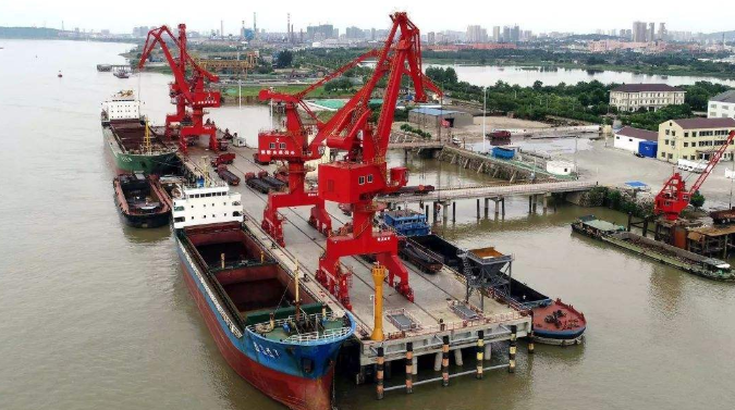赤峰概述露天料场港口封闭问题的实行方法